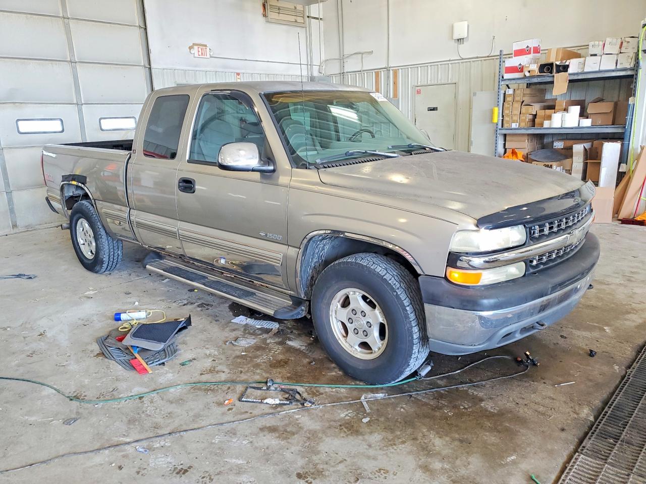 2000 Chevrolet Silverado K1500 Silver vin: 1GCEK19T6YE266155