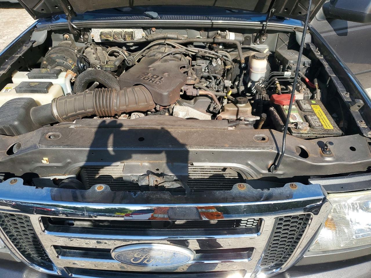 2011 Ford Ranger Super Cab Gray vin: 1FTLR4FE4BPA58331
