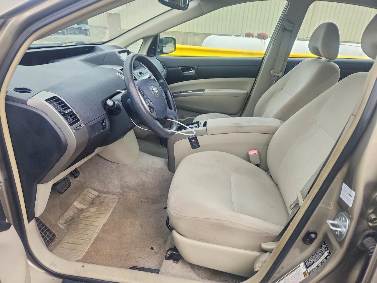 2006 Toyota Prius Base Gold vin: JTDKB20UX67081252