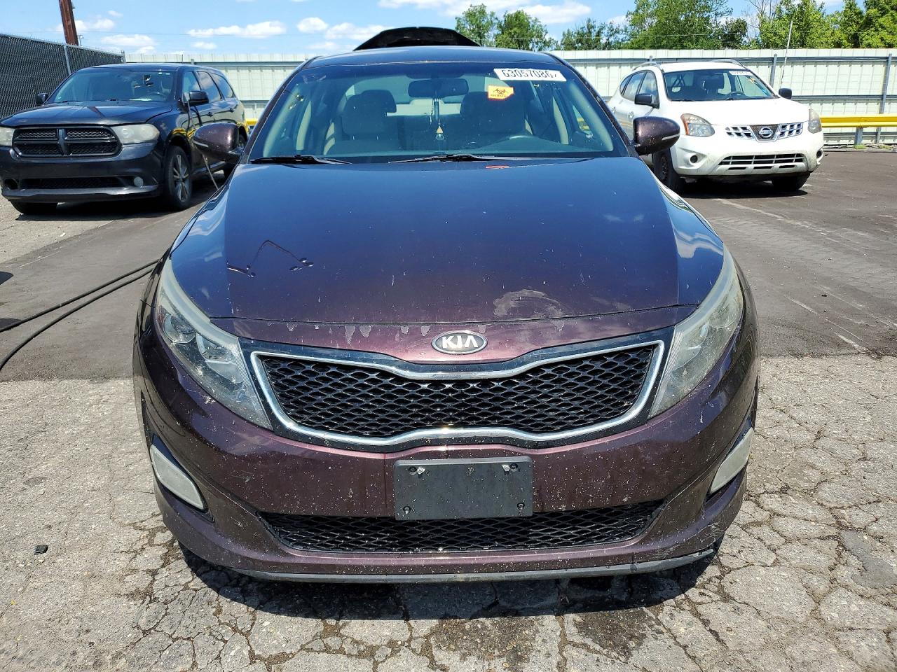2015 Kia Optima Lx Коричневый vin: 5XXGM4A75FG470425