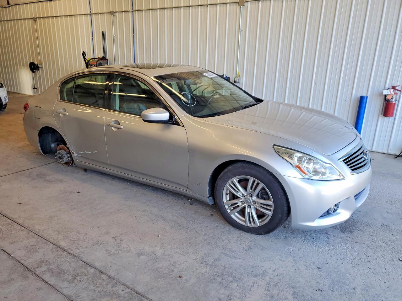 2015 Infiniti Q40 Base Silver vin: JN1CV6AR9FM523049