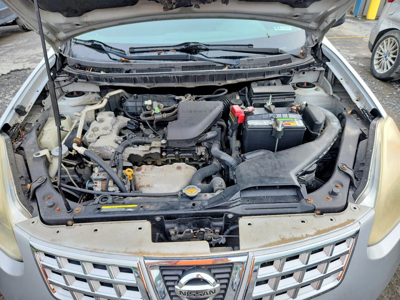 2010 Nissan Rogue S Silver vin: JN8AS5MV9AW143484
