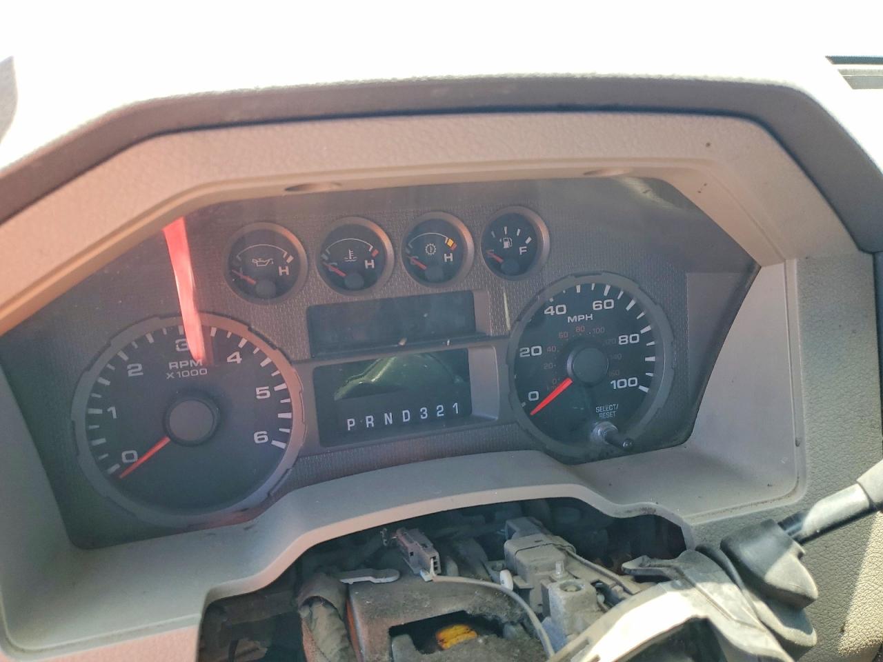 2008 Ford F250 Super Duty White vin: 1FTNF20528ED80386