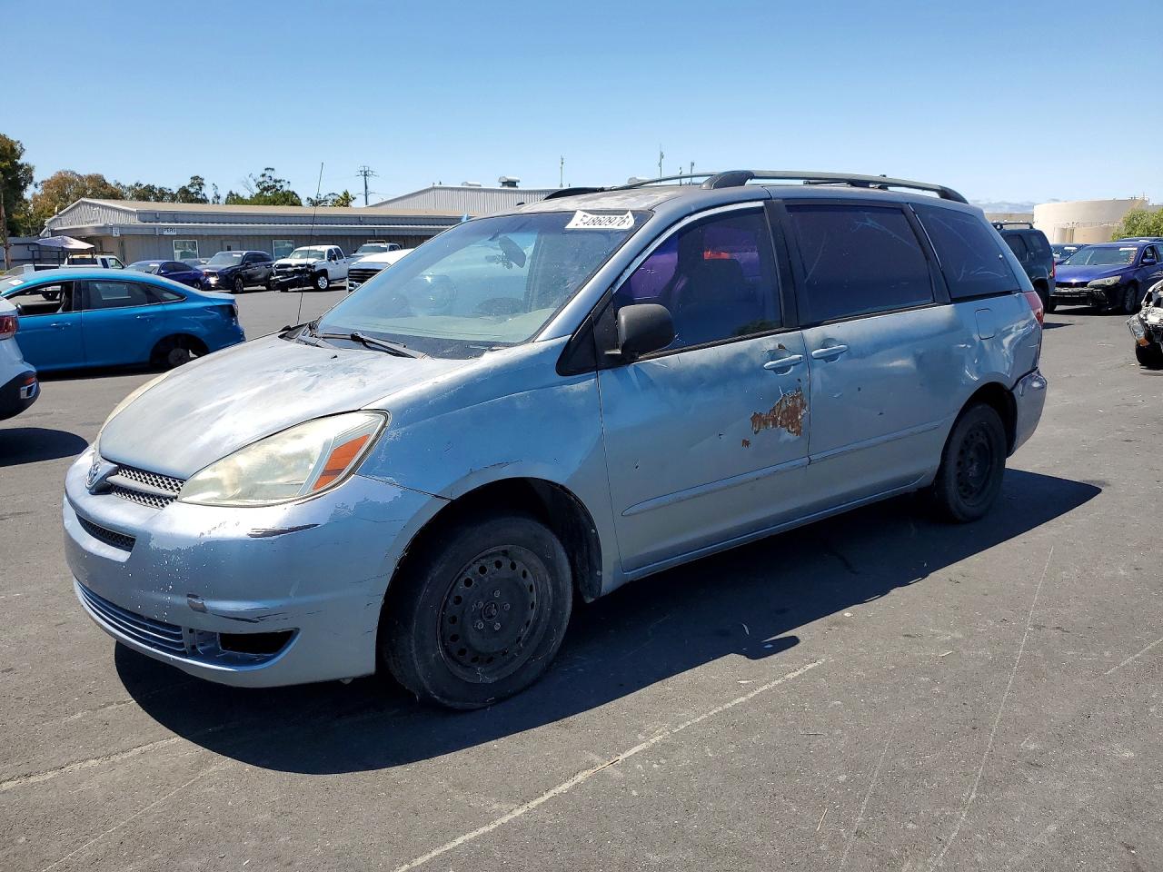2004 Toyota Sienna Ce 8 Passenger Blue vin: 5TDZA23C34S138043