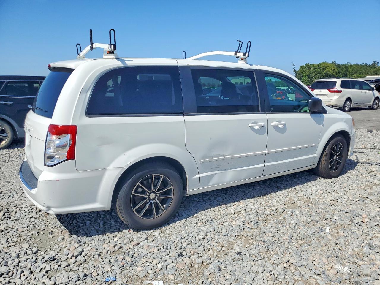 2015 Dodge Grand Caravan Se White vin: 2C4RDGBG9FR615949