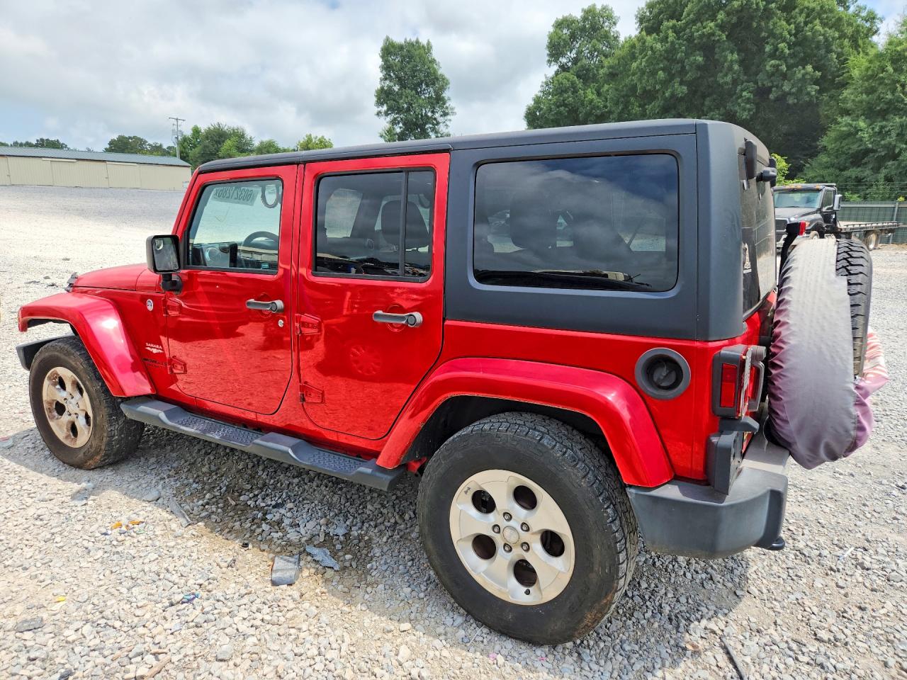 2015 Jeep Wrangler Unlimited Sahara Maroon vin: 1C4BJWEG5FL697946