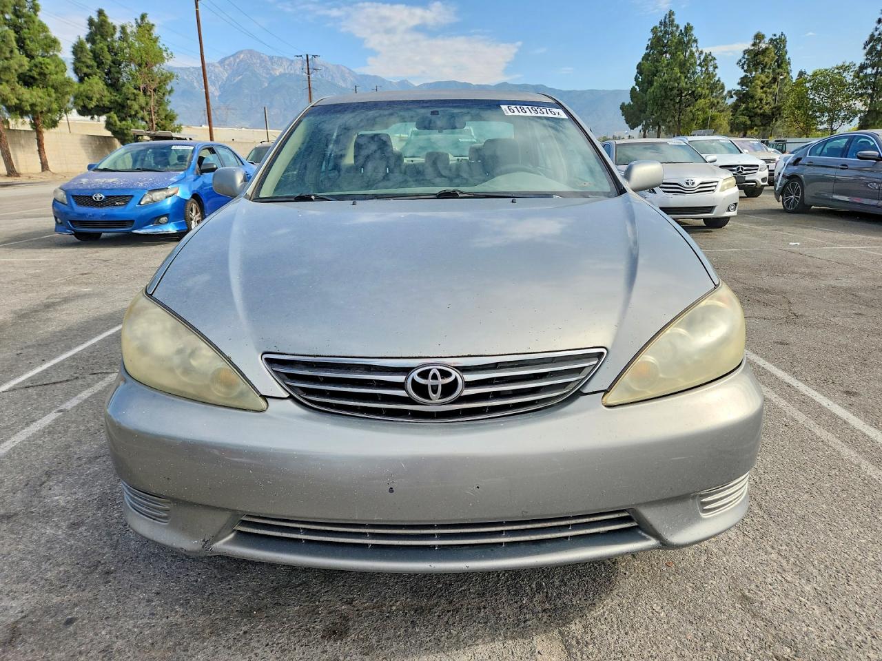 2005 Toyota Camry Le Silver vin: 4T1BE32K05U630199