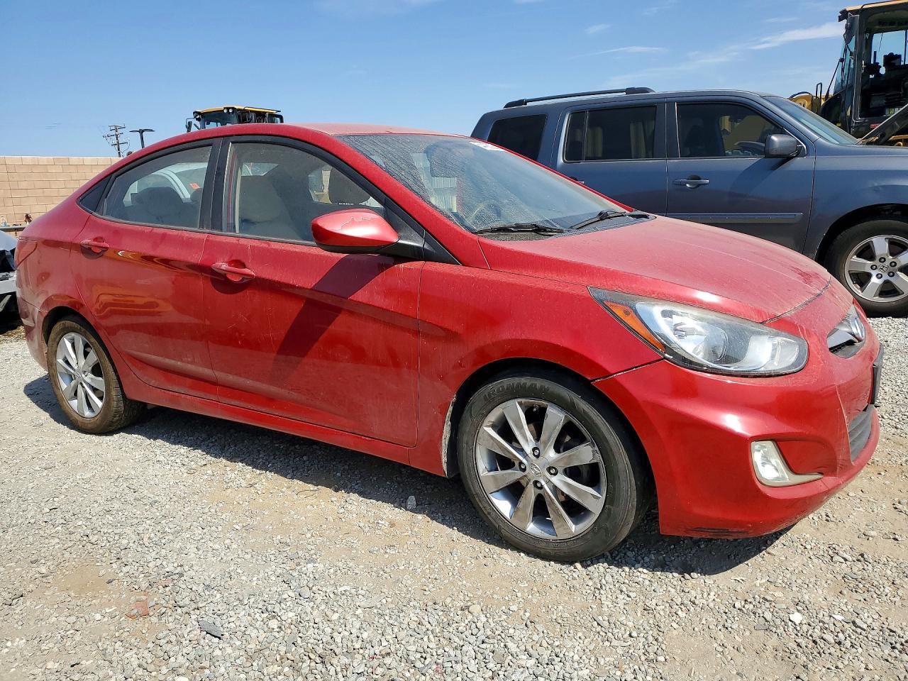 2012 Hyundai Accent Gls Red vin: KMHCU4AE3CU057109