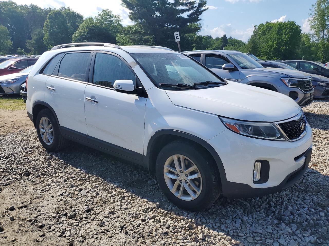 2015 Kia Sorento Lx White vin: 5XYKT4A79FG585599