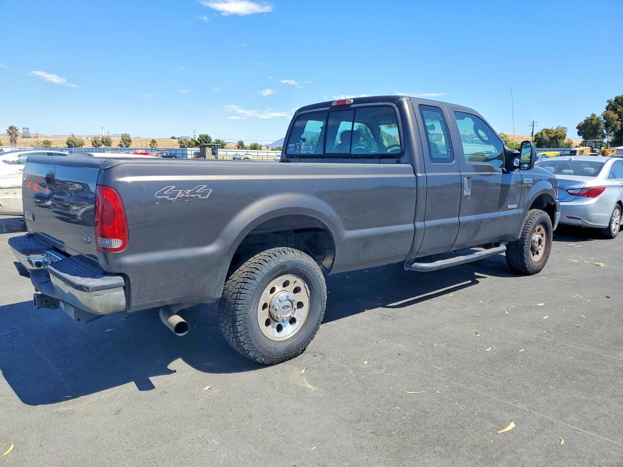 2005 Ford F250 Super Duty Gray vin: 1FTSX21P05EB21584