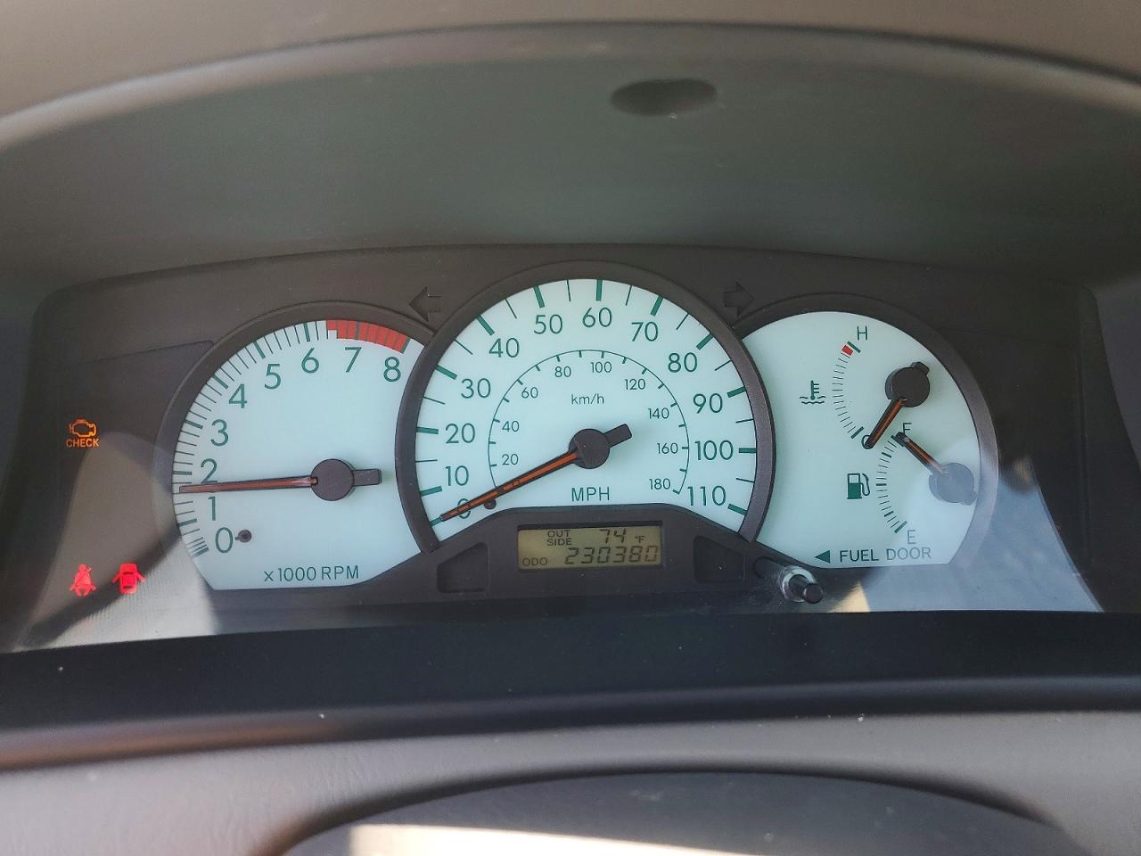 2003 Toyota Corolla Le Silver vin: JTDBR32E632012025
