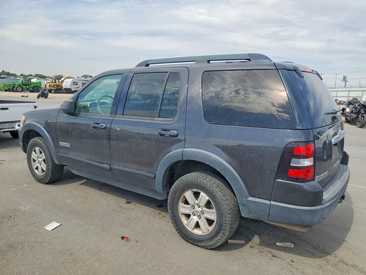2007 Ford Explorer Xlt Black vin: 1FMEU73E77UB65438