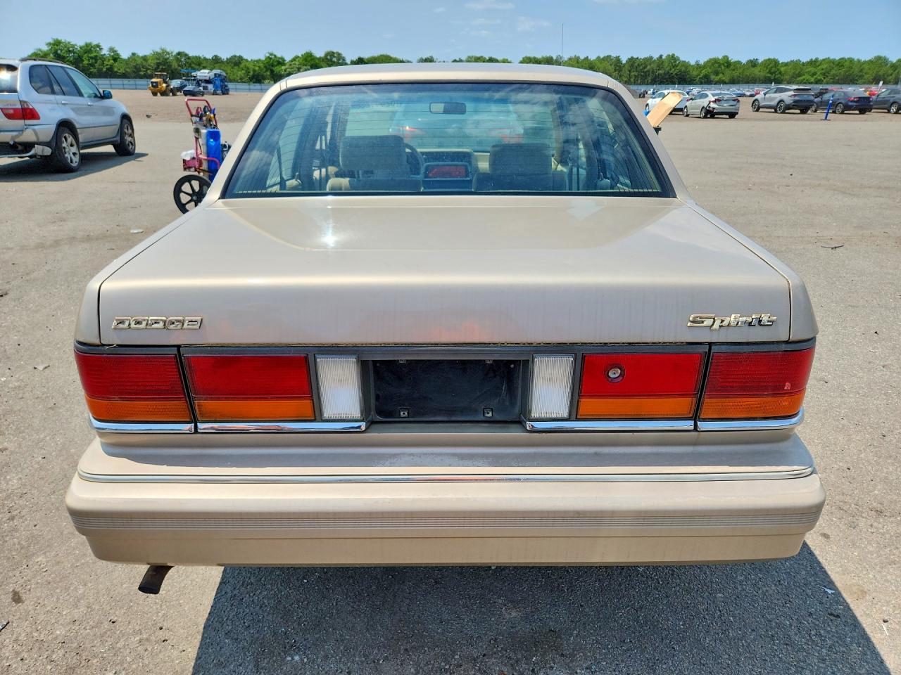 1992 Dodge Spirit Tan vin: 1B3XA4635NF204996