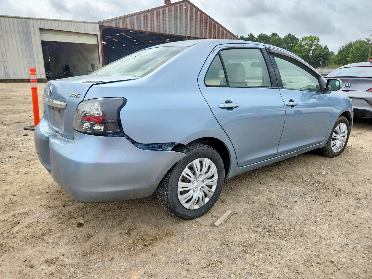 2010 Toyota Yaris Base Blue vin: JTDBT4K34A4067967