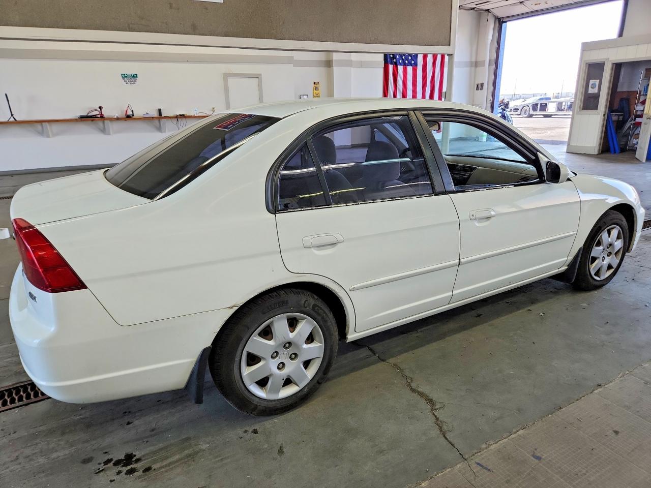 2002 Honda Civic Ex White vin: 2HGES26712H590421