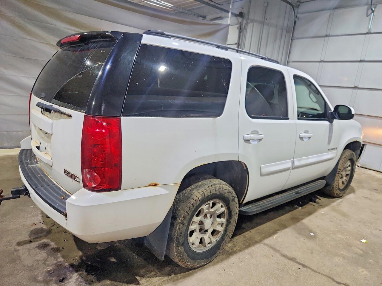 2007 Gmc Yukon White vin: 1GKFK13077J112342
