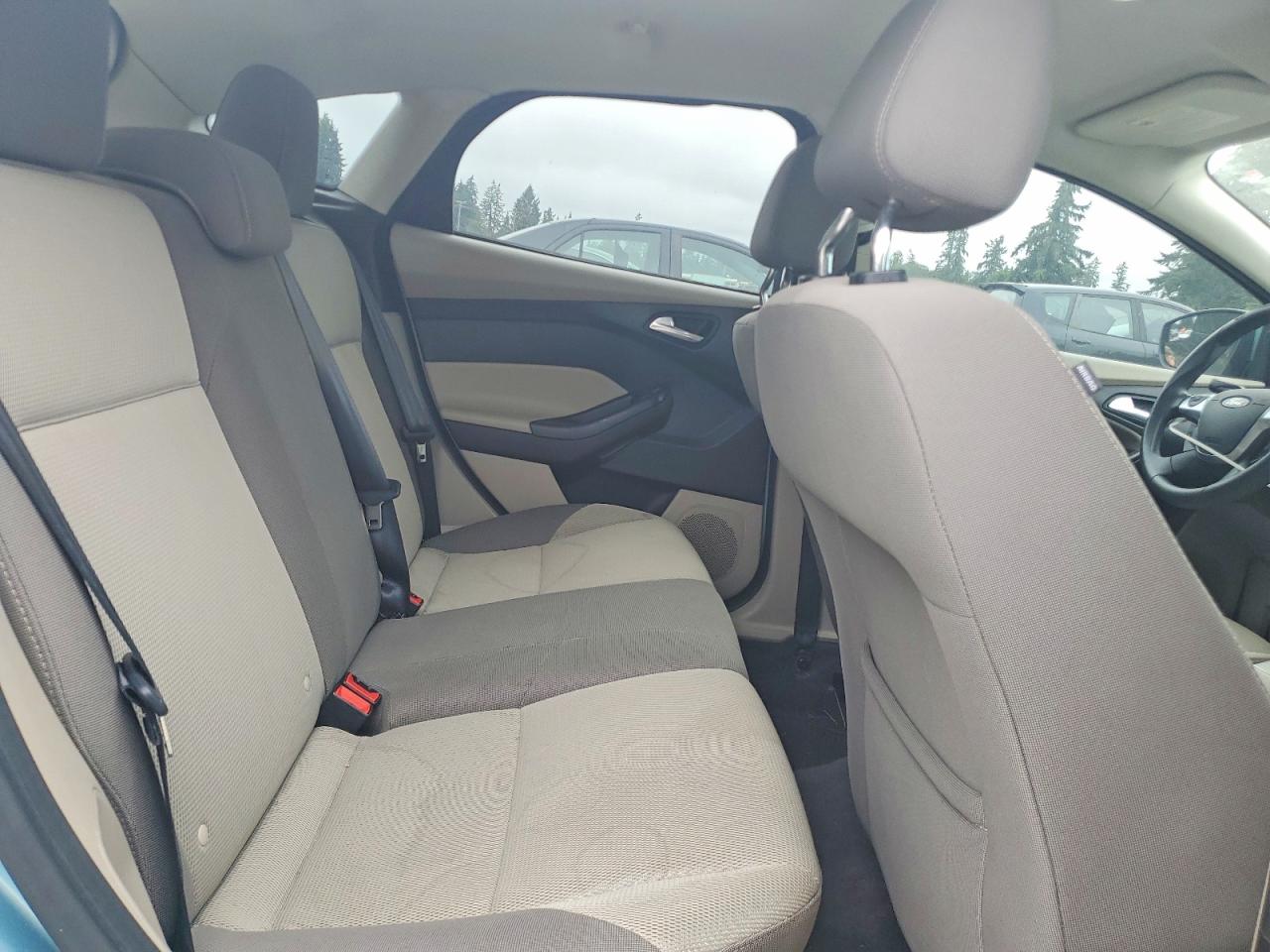 2012 Ford Focus Se Turquoise vin: 1FAHP3K24CL244533