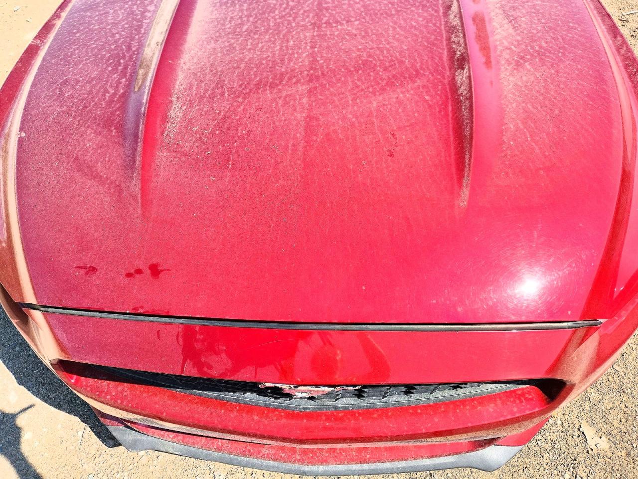 2015 Ford Mustang Red vin: 1FA6P8THXF5318618