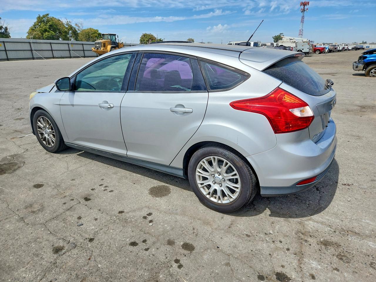 2012 Ford Focus Se Серебряный vin: 1FAHP3K22CL168990