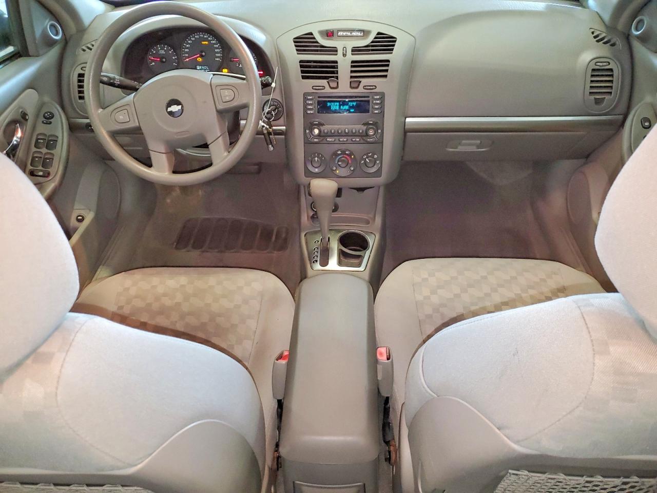 2005 Chevrolet Malibu Ls Серебряный vin: 1G1ZT52885F220496