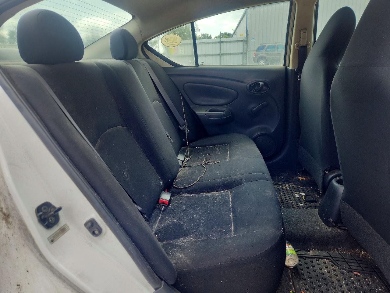 2014 Nissan Versa 1.6 S White vin: 3N1CN7AP6EL806294
