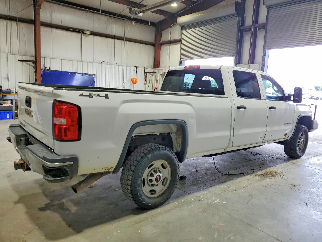 2015 Gmc Sierra K2500 Heavy Duty White vin: 1GT12XEG5FF175640