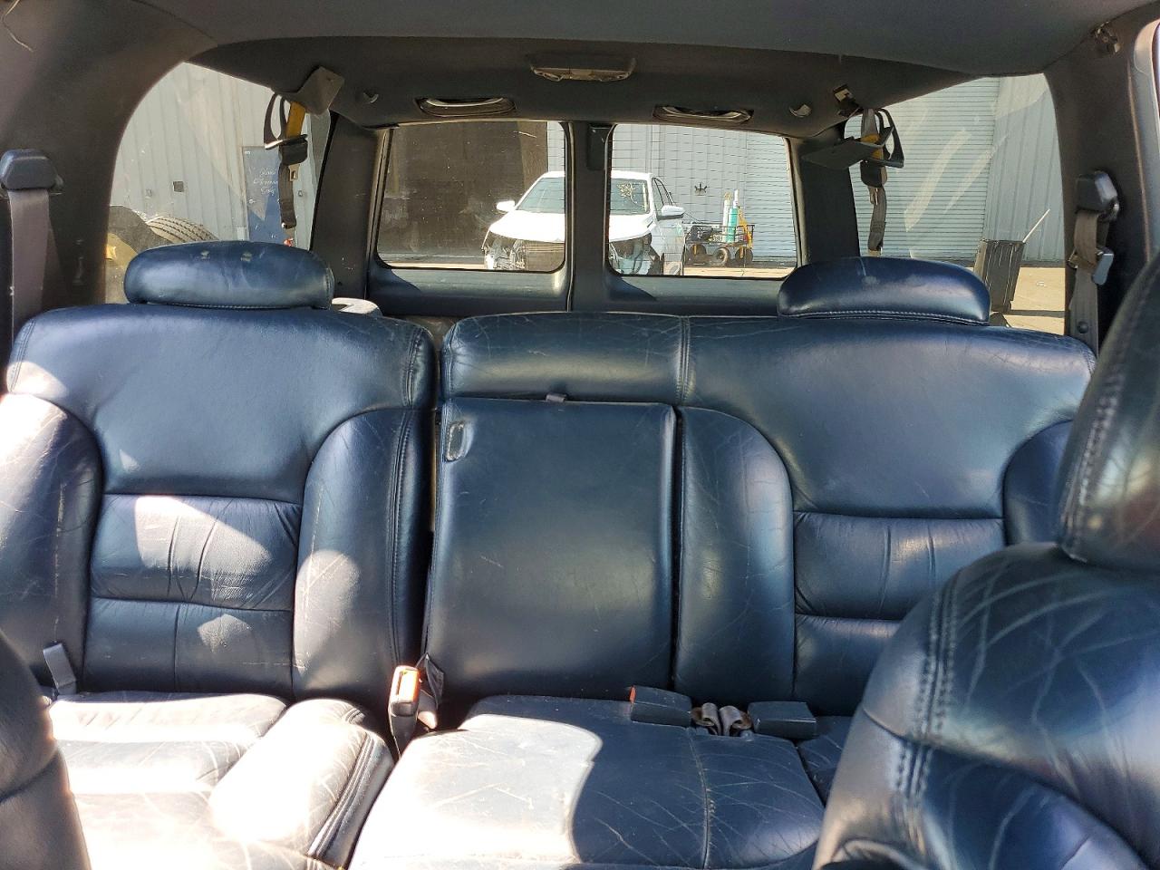 1995 Chevrolet Suburban K1500 White vin: 1GNFK16K9SJ437048