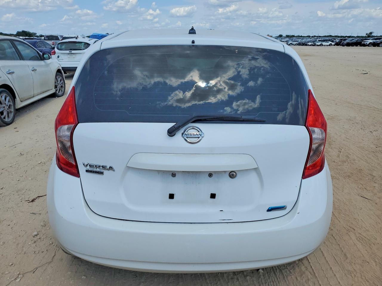 2015 Nissan Versa Note S Plus White vin: 3N1CE2CPXFL398237
