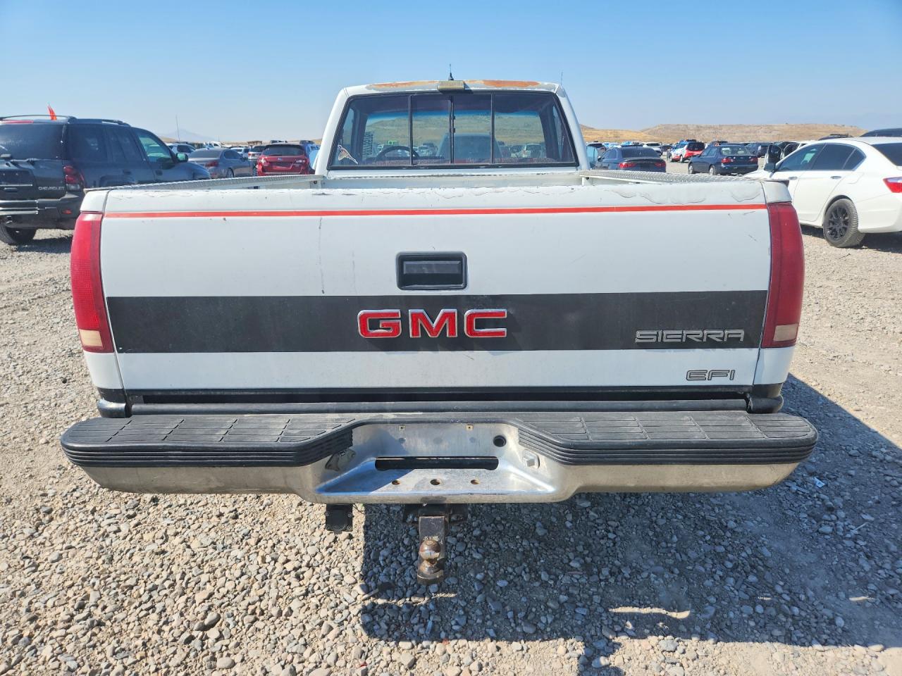 1990 Gmc Sierra C2500 White vin: 1GTFC24KXLZ512874