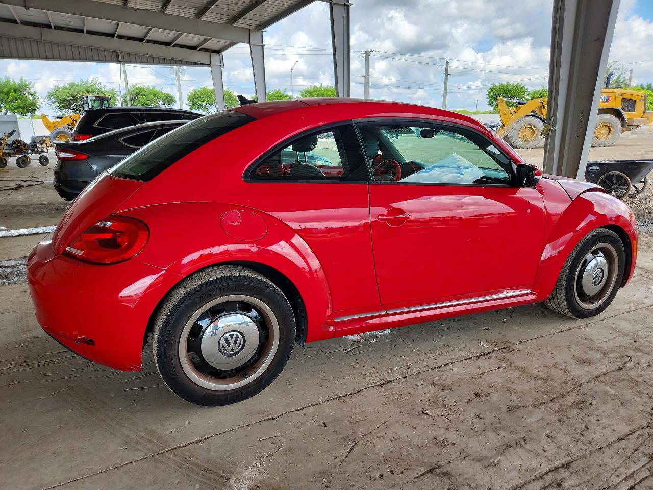 2014 Volkswagen Beetle Red vin: 3VWJX7ATXEM606912