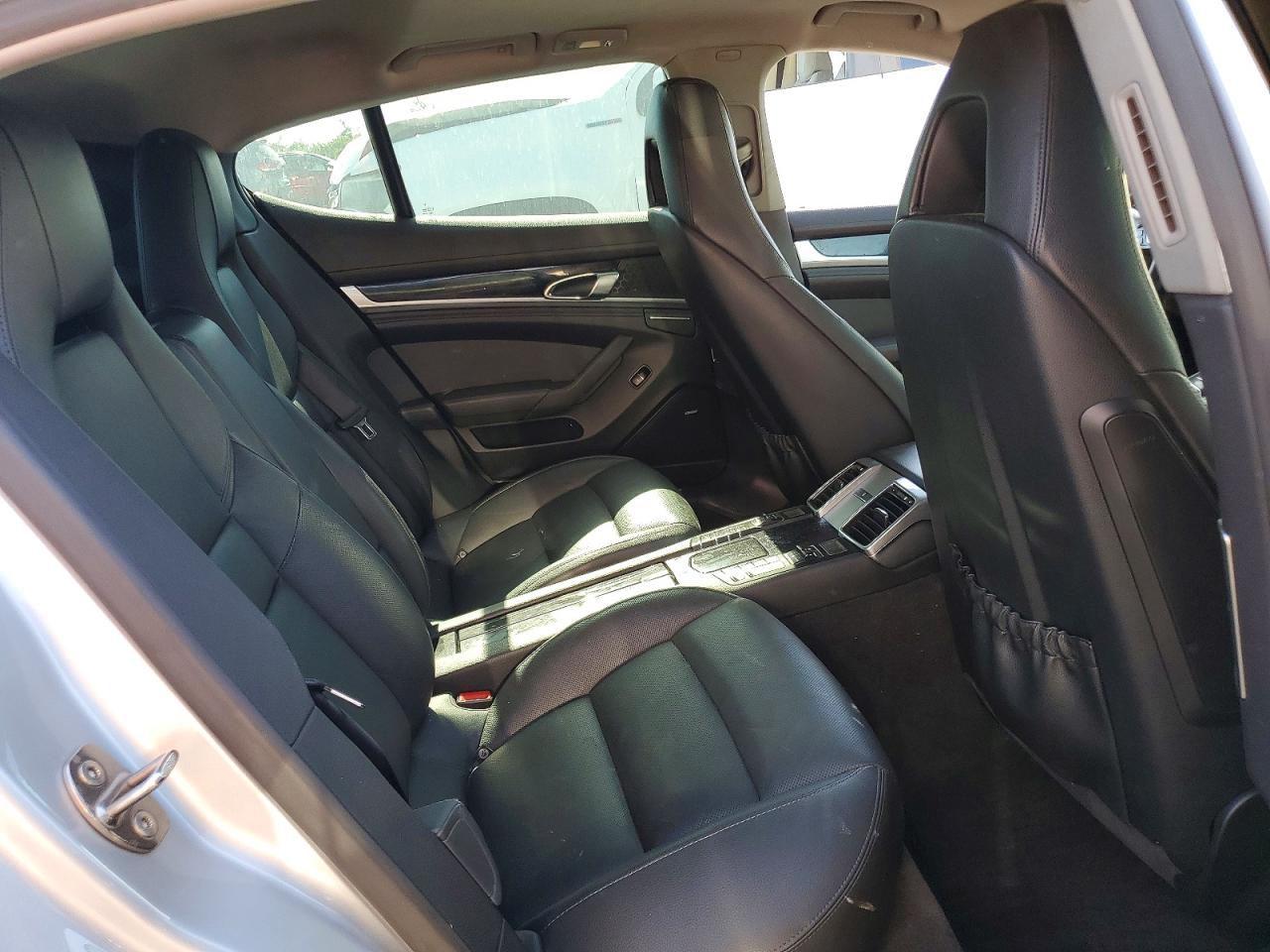 2014 Porsche Panamera S Серебряный vin: WP0AB2A77EL055945