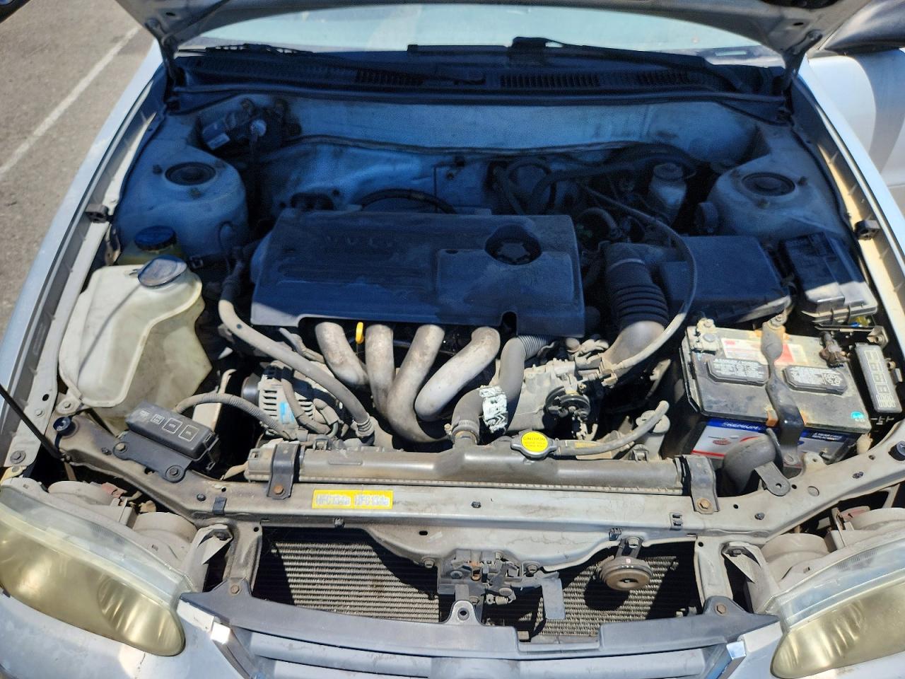 2001 Toyota Corolla Ce Серебряный vin: 1NXBR12E51Z522920
