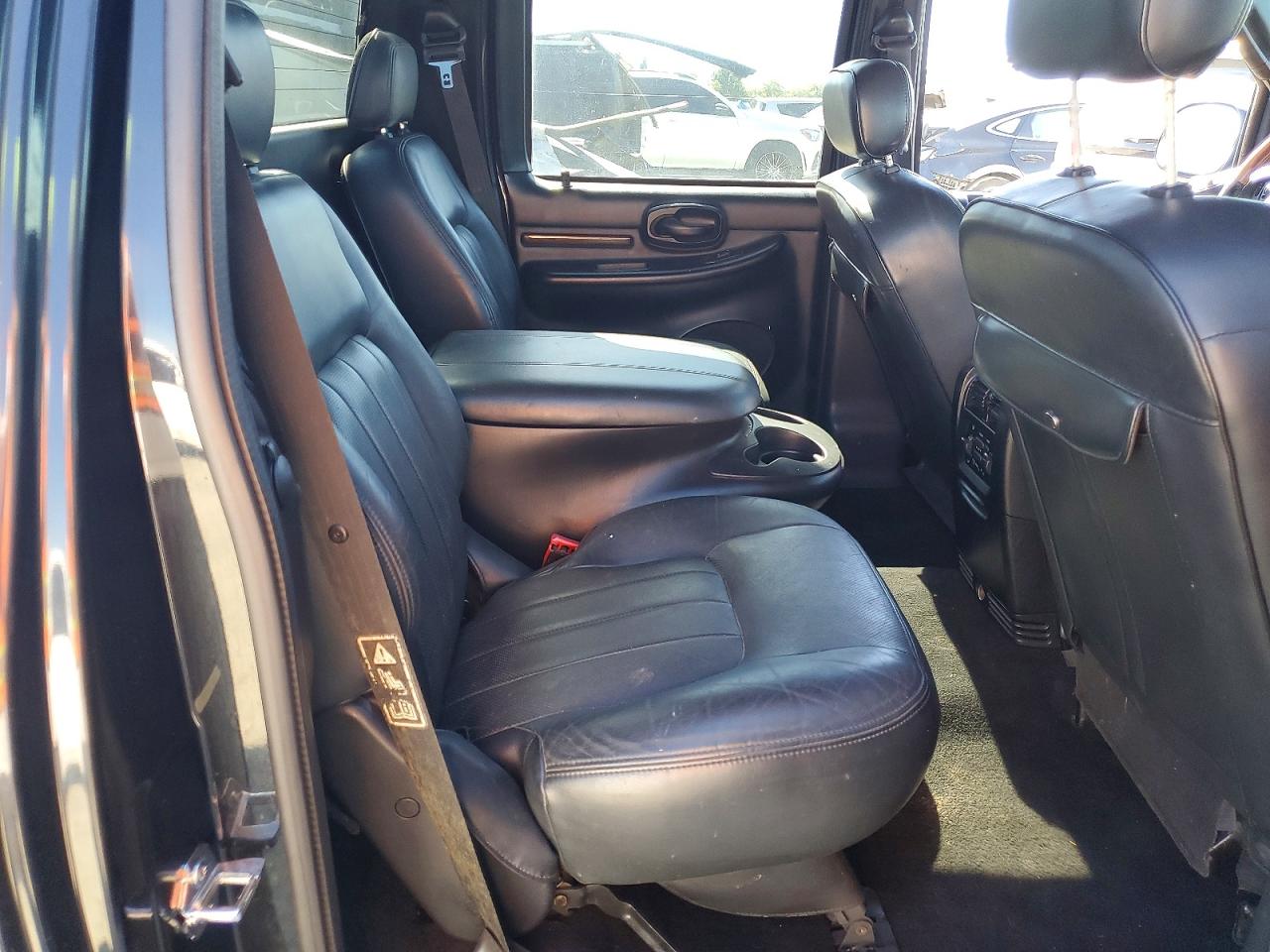 2002 Lincoln Blackwood Black vin: 5LTEW05A22KJ03060