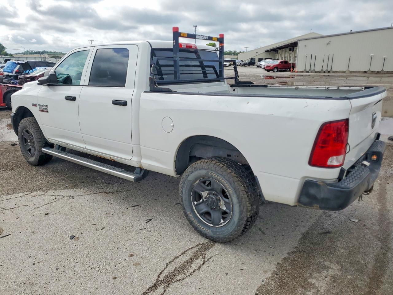 2014 Ram 2500 St White vin: 3C6TR5CT5EG207628