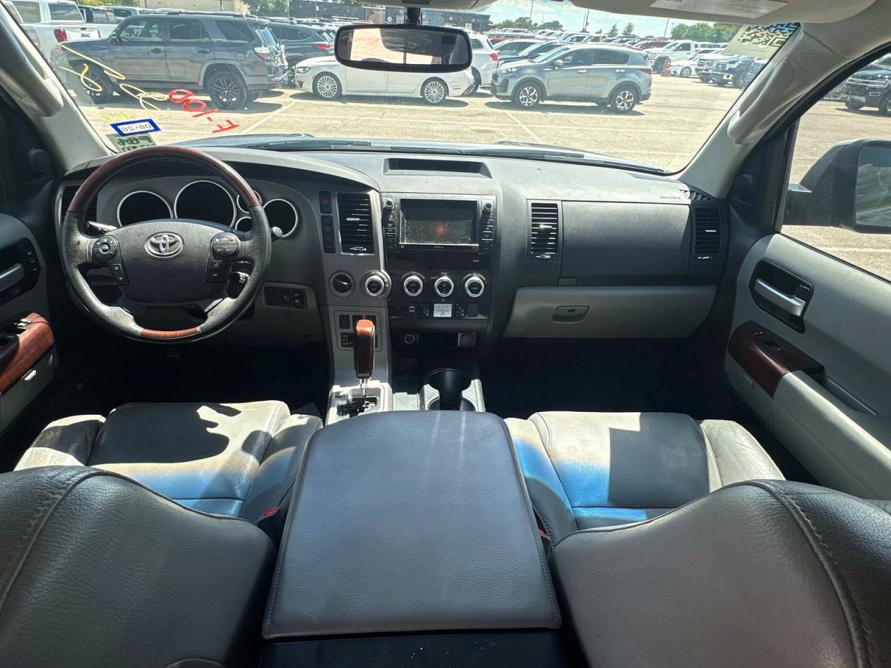 2012 Toyota Sequoia Platinum Gray vin: 5TDDW5G11CS071124
