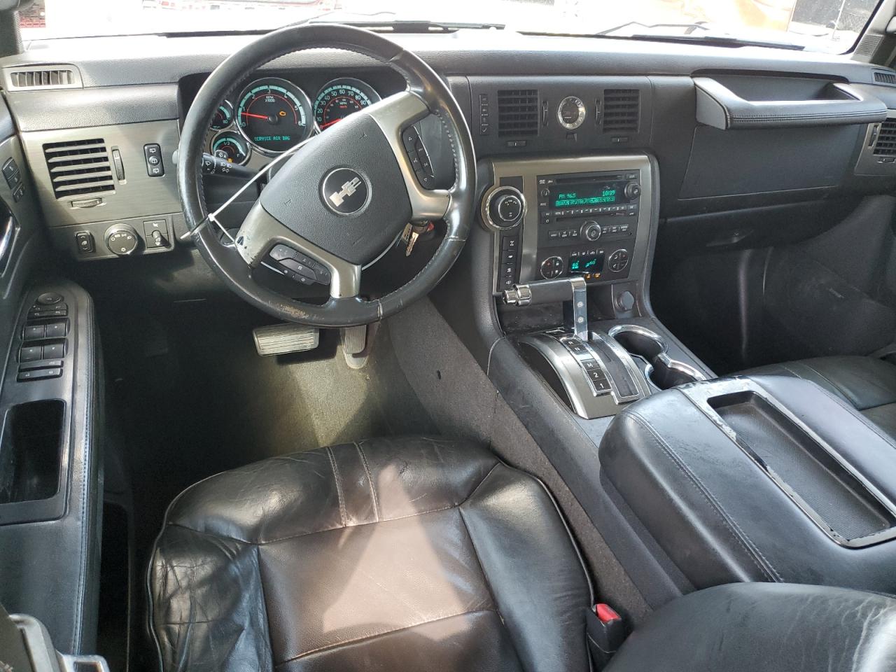 2008 Hummer H2    Gray vin: 5GRGN23838H104958