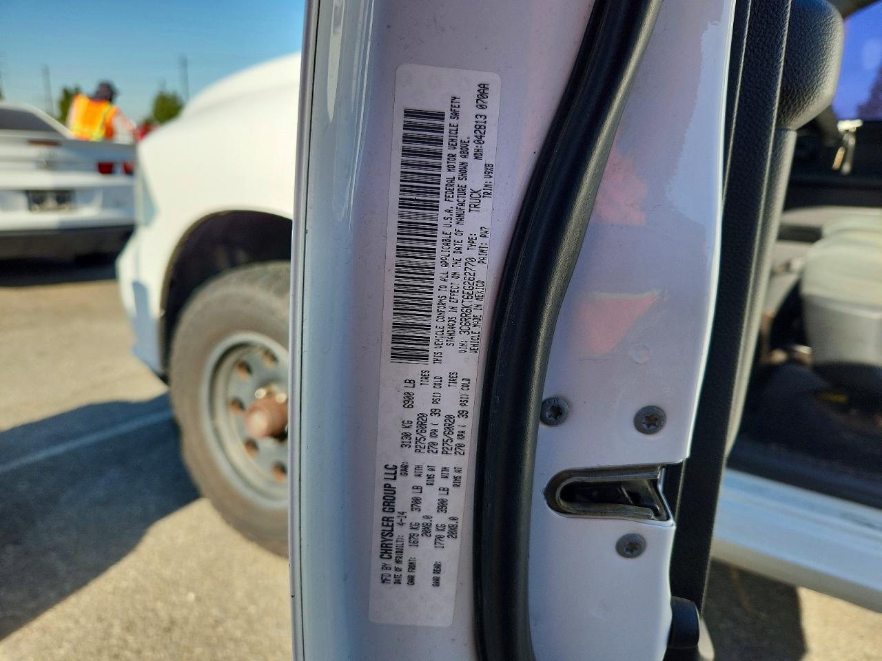 2014 Ram 1500 St Белый vin: 3C6RR6KT6EG262770