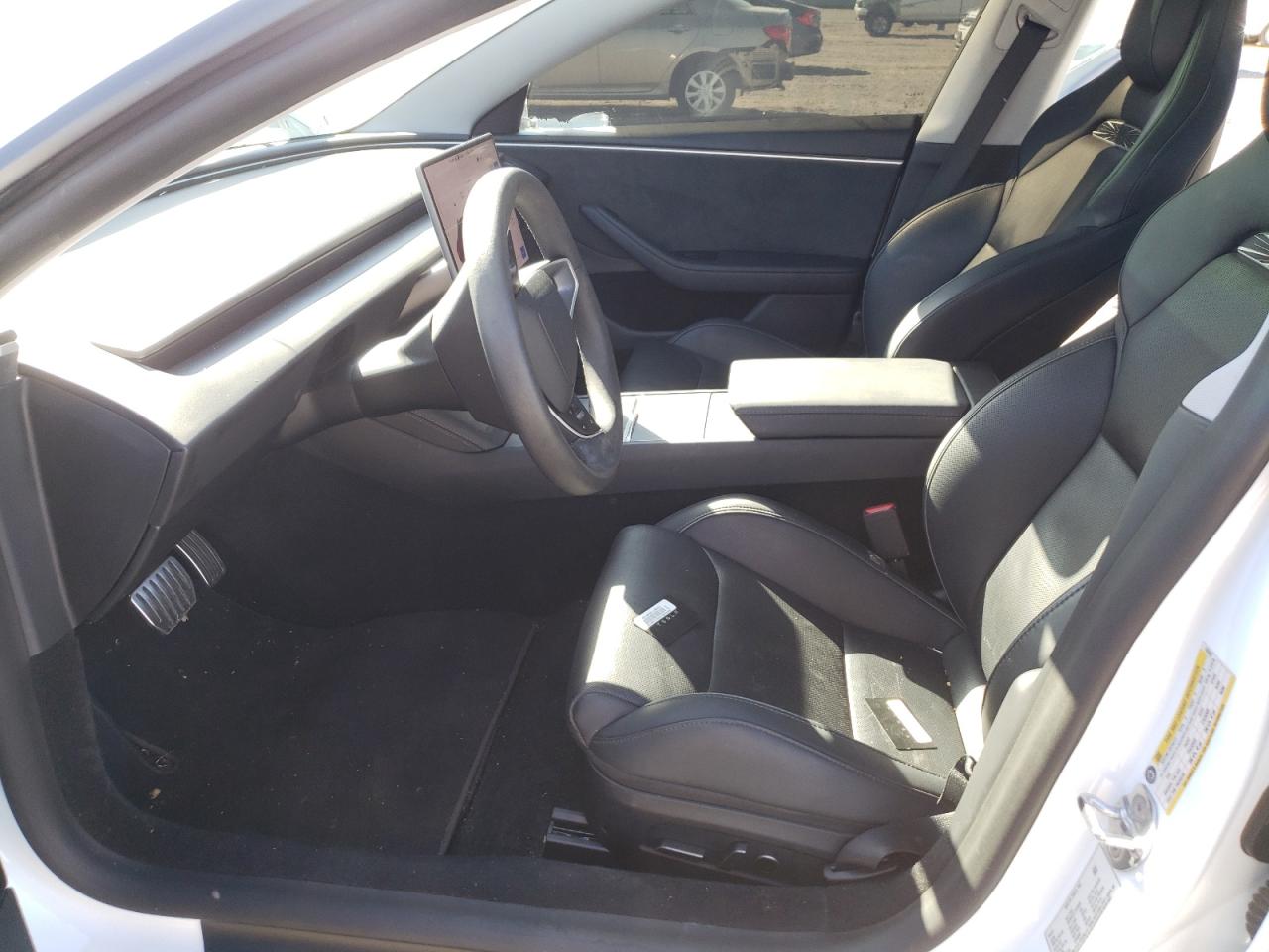 2025 Tesla Model 3 Белый vin: 5YJ3E1ET7SF030382