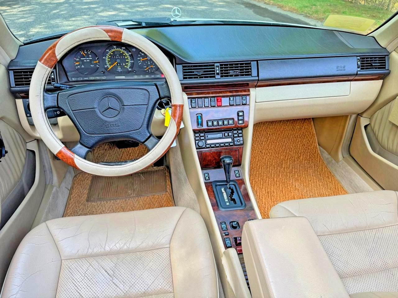 1995 Mercedes-benz E 320 White vin: WDBEA66E5SC282399