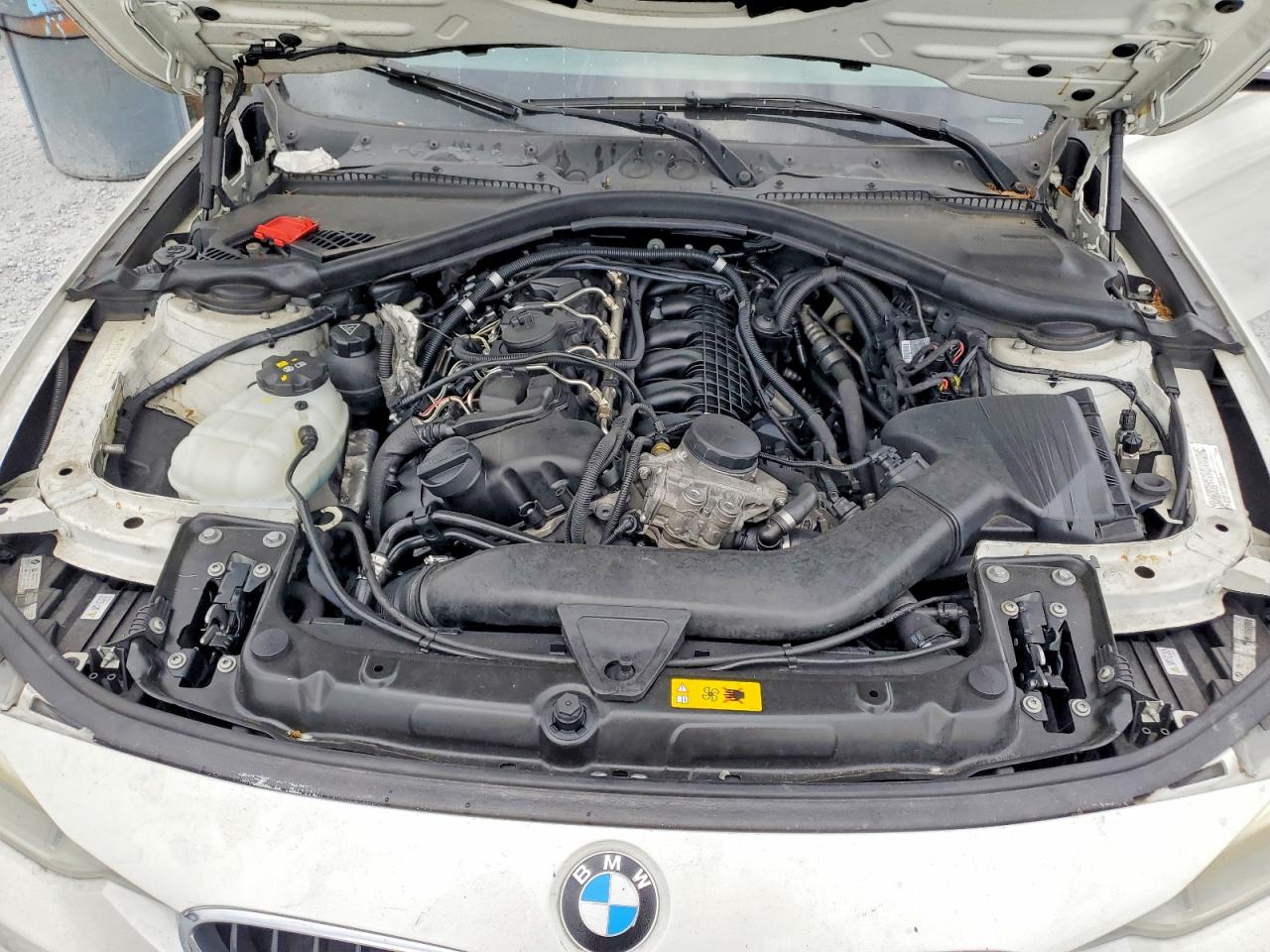 2013 Bmw Activehybrid 3 White vin: WBA3F9C57DF145365
