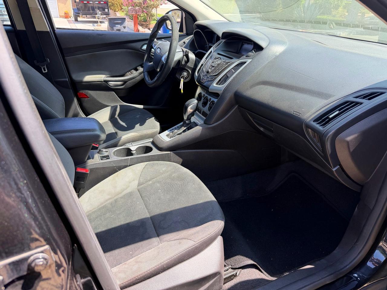 2014 Ford Focus Se Black vin: 1FADP3K22EL198461