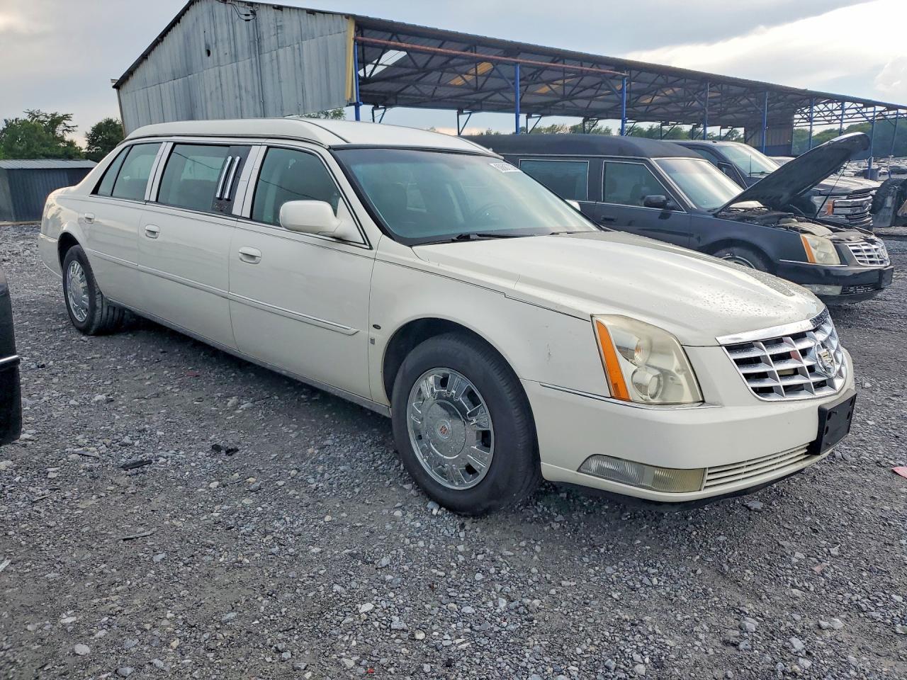 2009 Cadillac Professional Chassis Белый vin: 1GEEK90Y49U550065