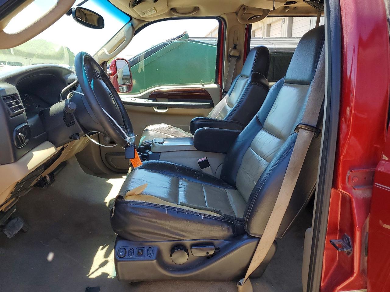 2005 Ford Excursion Eddie Bauer Red vin: 1FMSU45PX5EA49500
