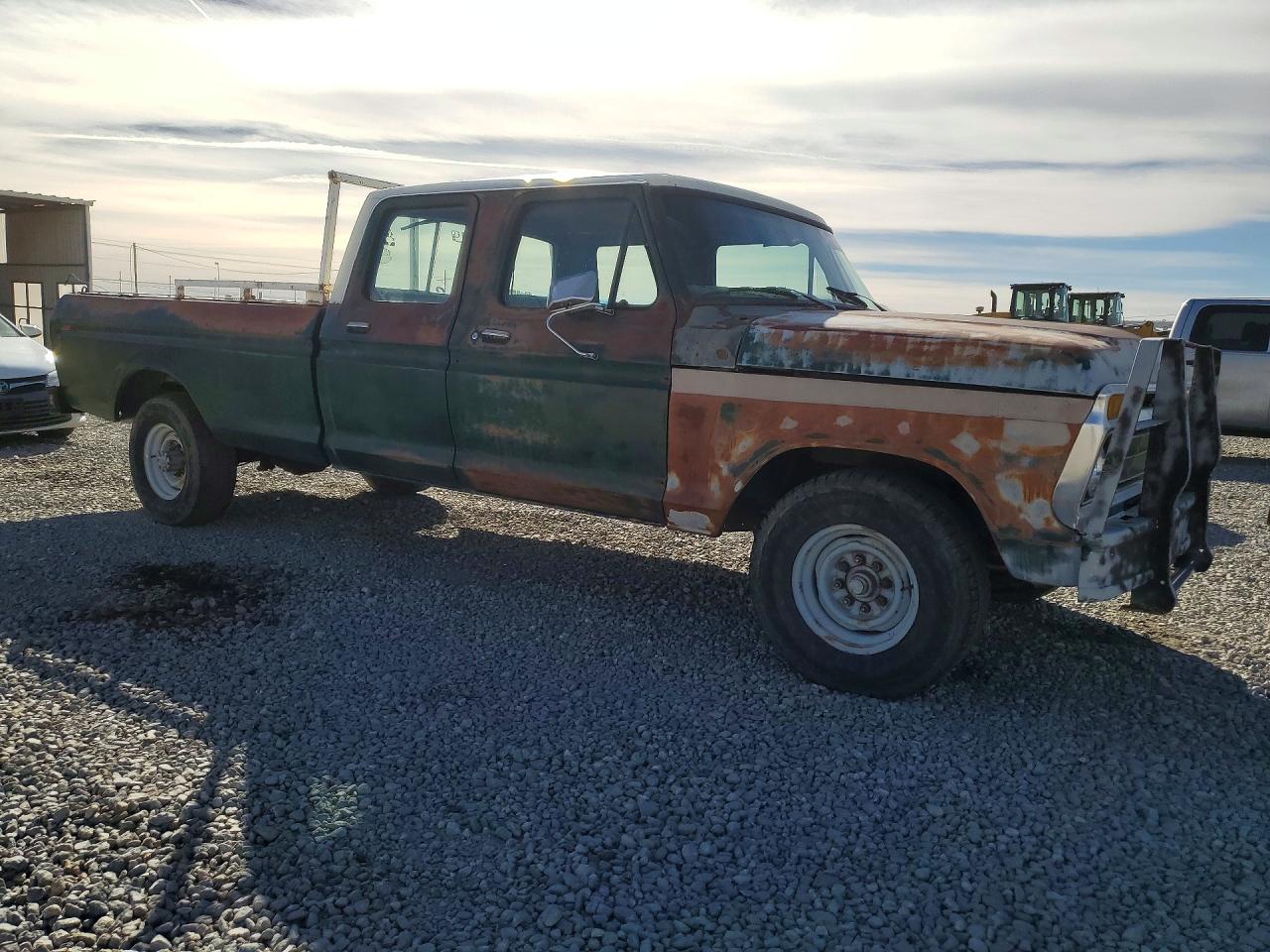 1977 Ford F350 Green vin: F35JCY23119