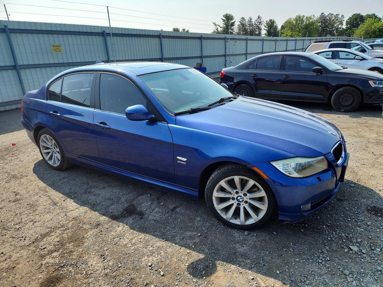 2010 Bmw 328 Xi Sulev Blue vin: WBAPK5C50AA646435