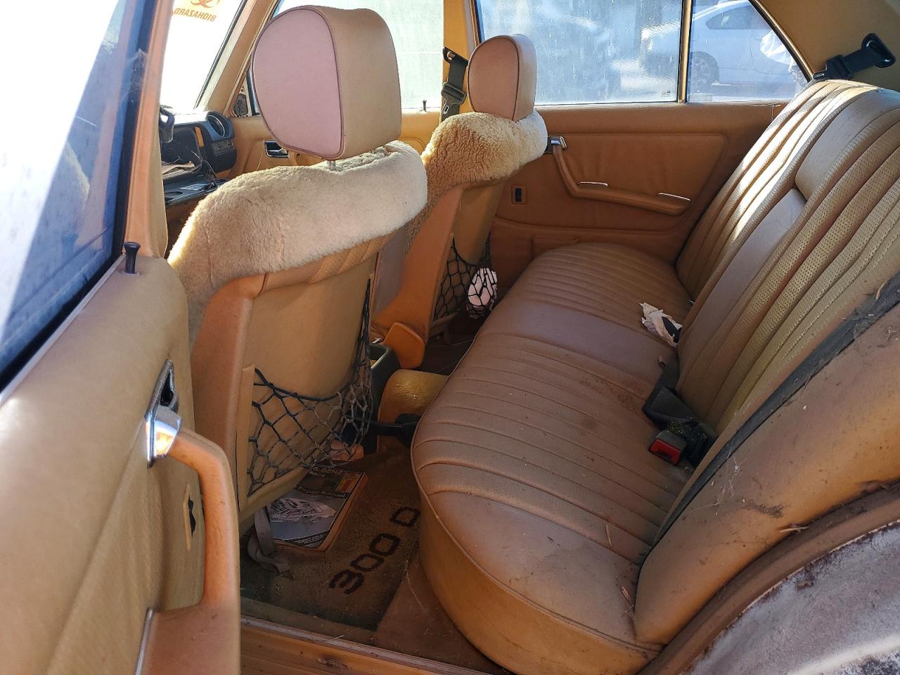 1984 Mercedes-benz 300 Dt White vin: WDBAB33AXEA118271