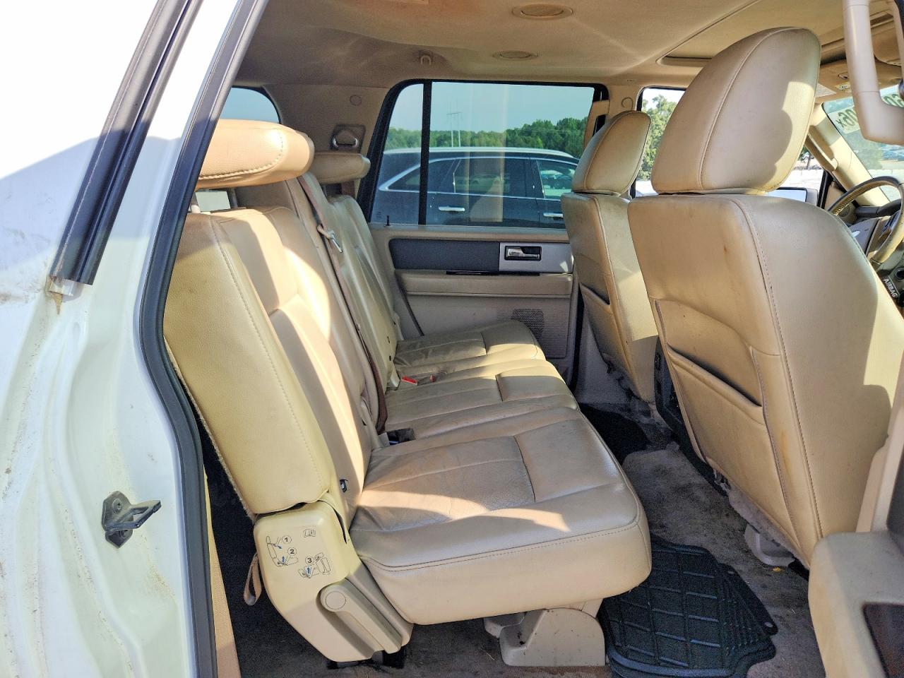 2011 Ford Expedition El Xlt White vin: 1FMJK1H50BEF39305