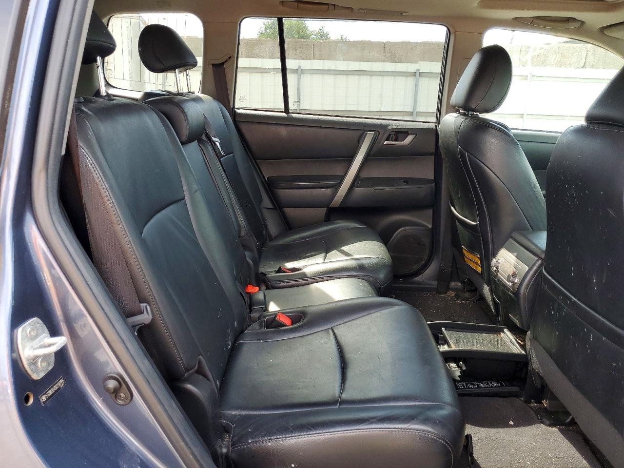 2013 Toyota Highlander Se Blue vin: 5TDBK3EH3DS197915