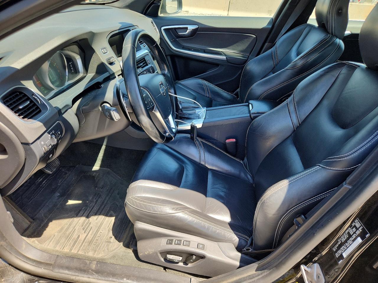 2015 Volvo V60 Premier Black vin: YV1612SB4F1189766