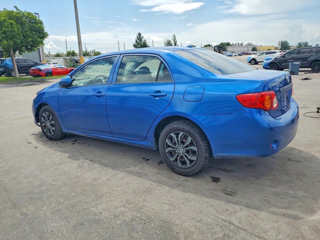 2009 Toyota Corolla Le Blue vin: JTDBL40E699084501